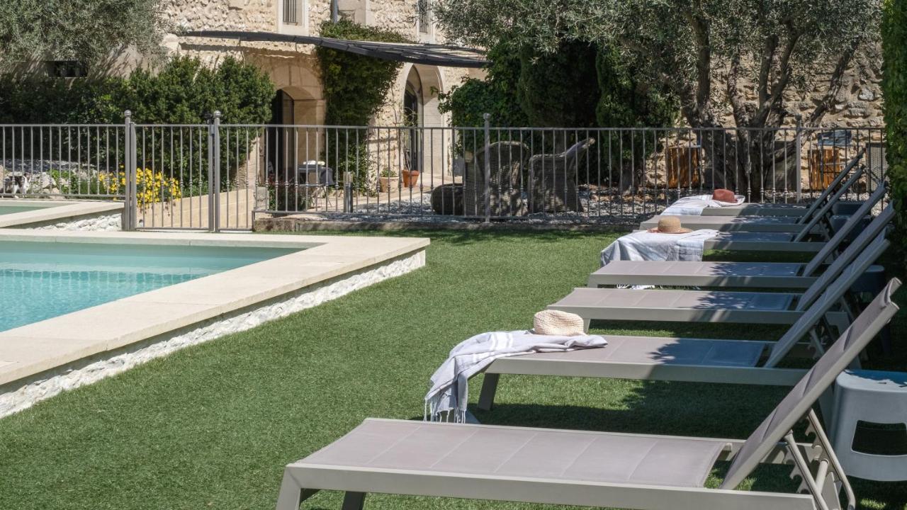 L'Ostal - Bed & Breakfast - Chambres Et Suites De 25 A 40M2 - Spa Saint-Hilaire-dʼOzilhan Exterior foto
